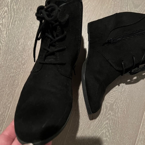 Black lace up wedge - Picture 4 of 4